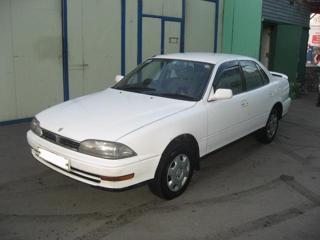 Toyota () Camry III (V3_):  