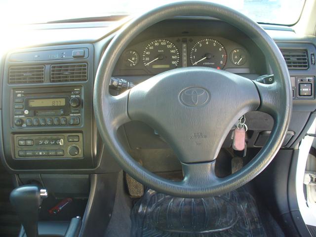 Toyota () Carina VII (T21_):  