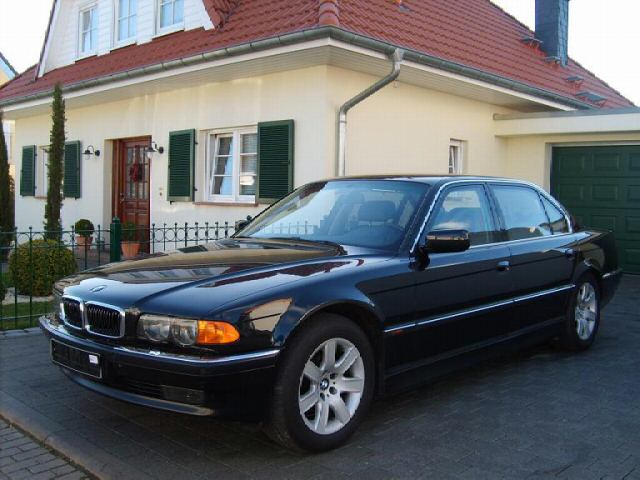 BMW () 7-Series (E38):  