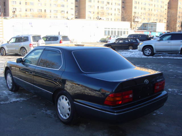 Toyota () Celsior II (UCF20, UCF21):  