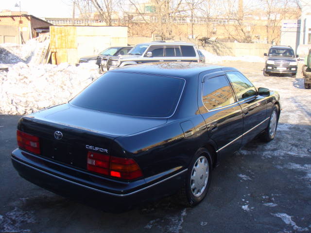 Toyota () Celsior II (UCF20, UCF21):  