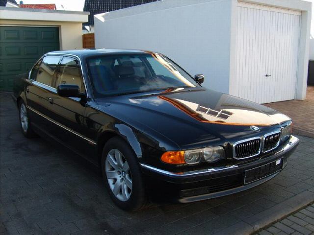 BMW () 7-Series (E38):  