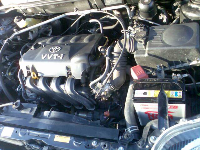 Toyota () Corolla Fielder I (E120):  