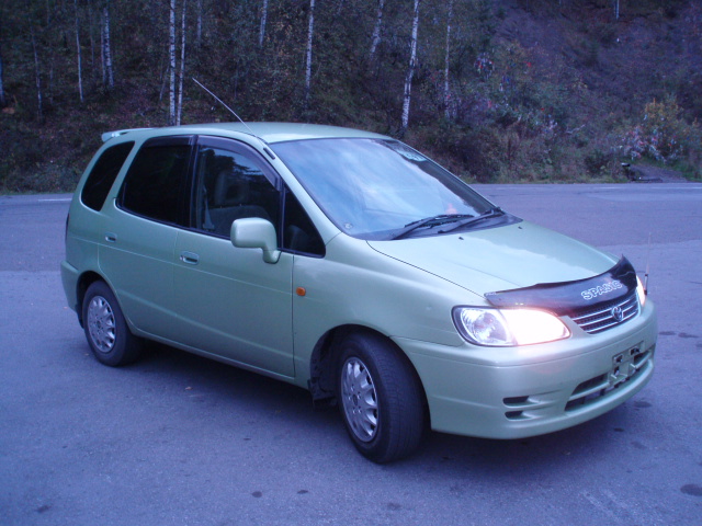 Toyota () Corolla Spacio I (AE11_N):  