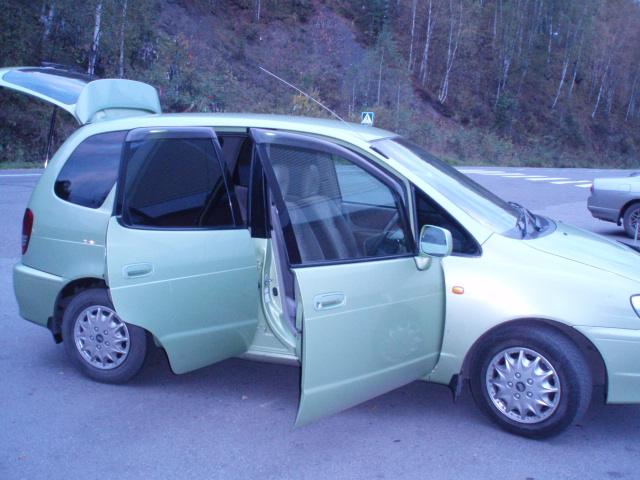 Toyota () Corolla Spacio I (AE11_N):  