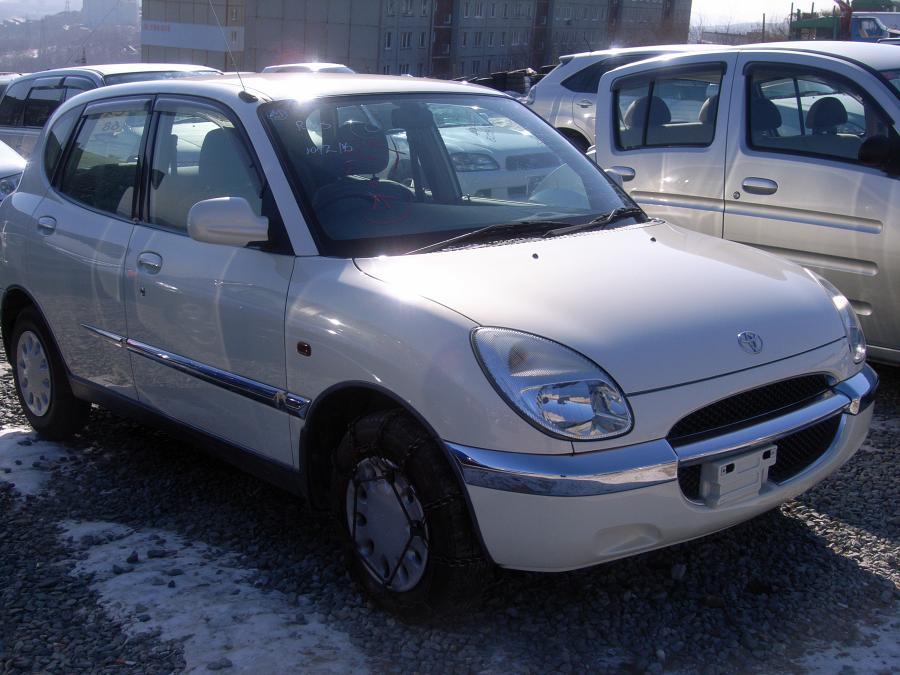 Toyota () Duet I:  