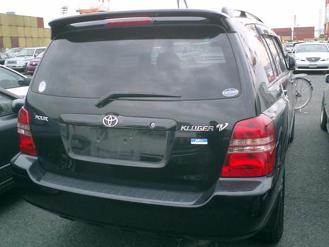 Toyota () Kluger I:  