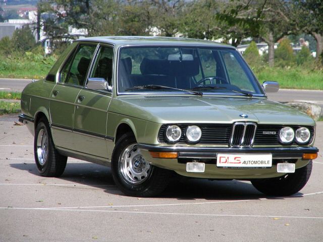 BMW () 5-Series (E12):  