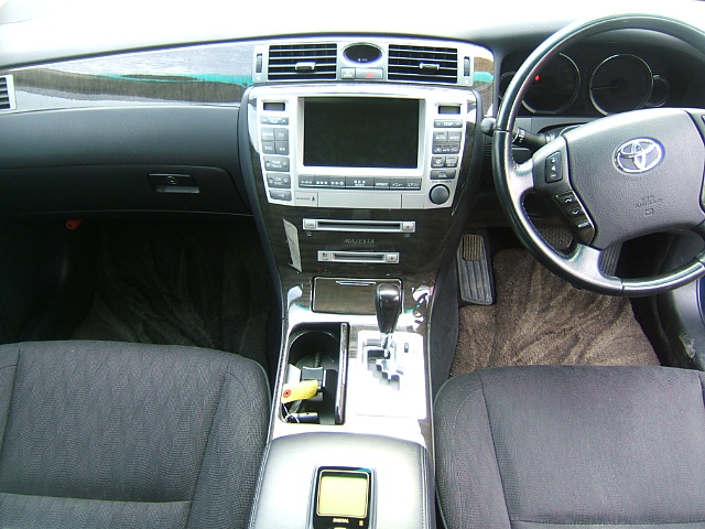 Toyota () Crown  Majesta IV (S18_):  