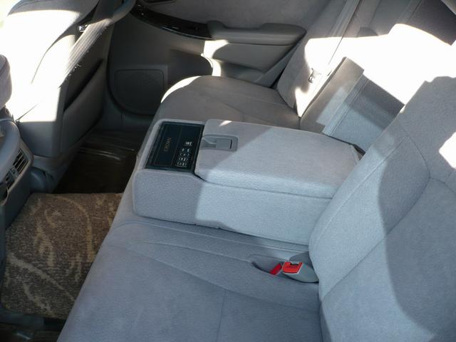 Toyota () Crown XII (S18_):  
