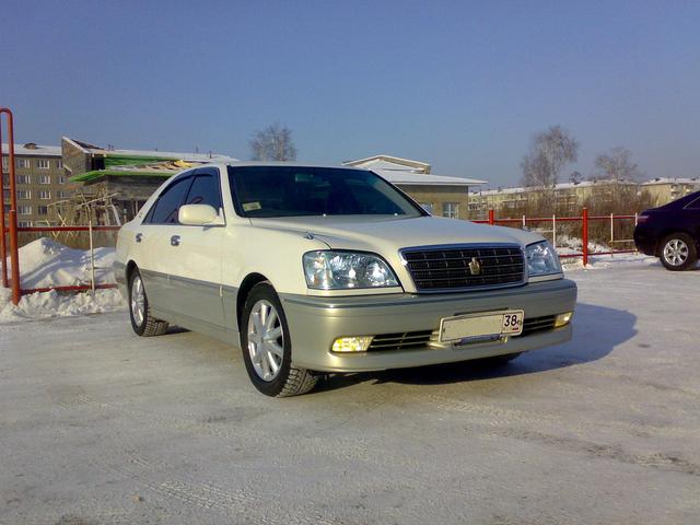 Toyota () Crown XI (S17_):  