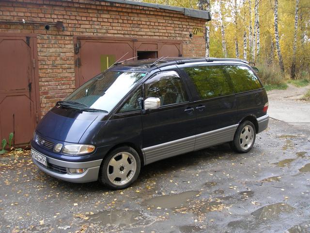 Toyota () Estima Emina:  