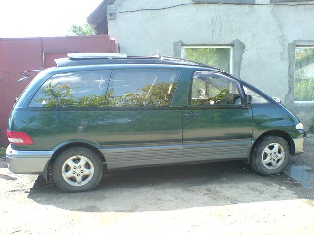 Toyota () Estima Emina:  
