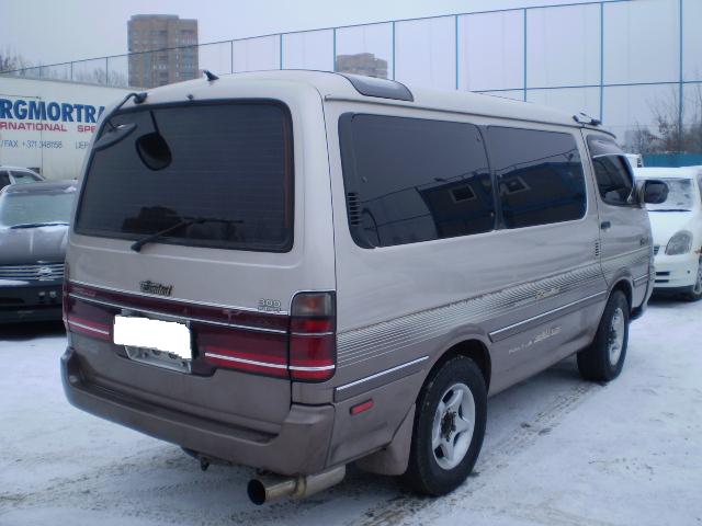 Toyota () Hiace IV (_H1_):  