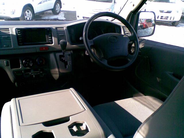 Toyota () Hiace V (_H2_):  