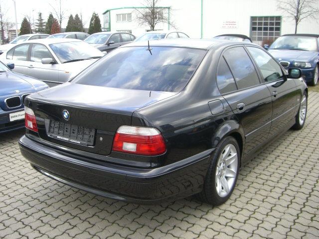 BMW () 5-Series (E39 Sedan):  