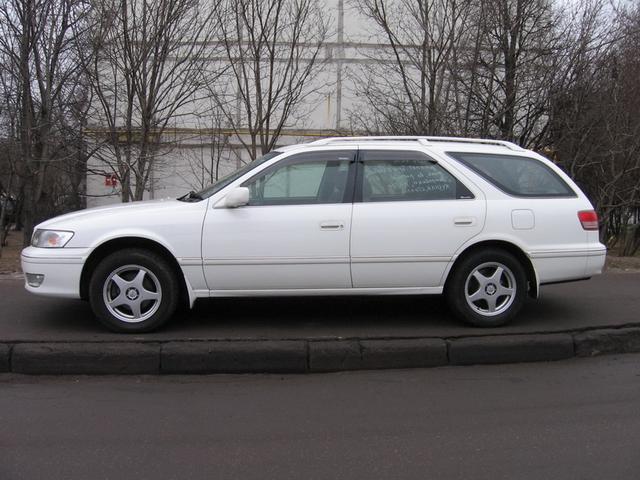 Toyota () Mark II  Wagon Qualis:  