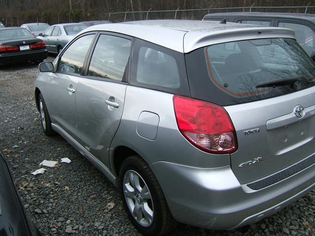 Toyota () Matrix I (ZZE12_):  