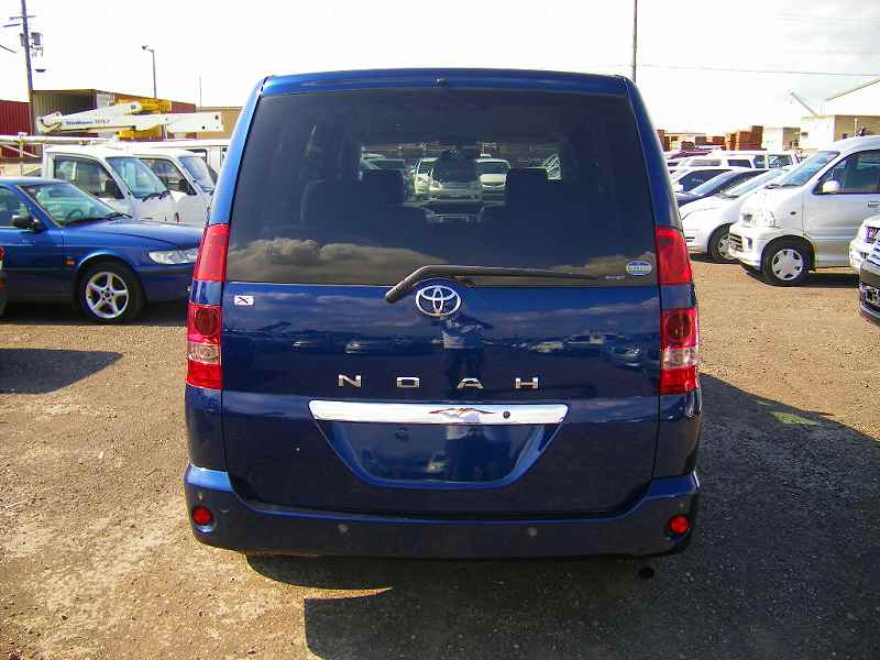 Toyota () Noah I (R60):  