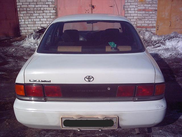 Toyota () Sprinter VII (E10_):  