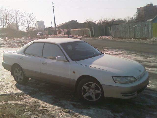 Toyota () Windom I (VCV10):  