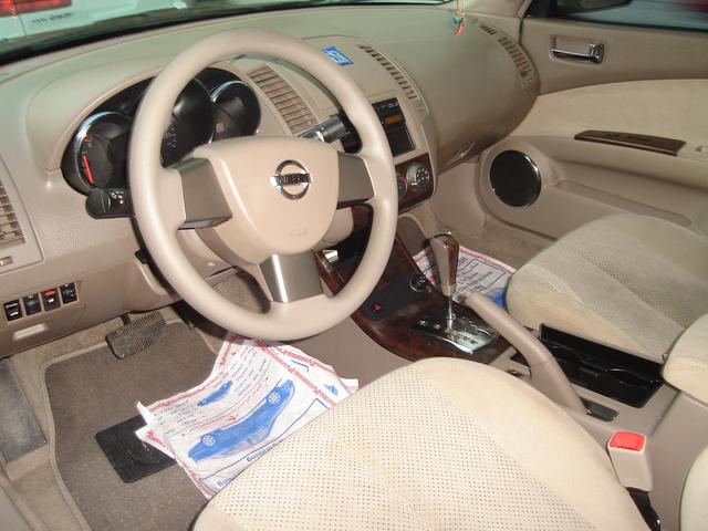 Nissan () Altima III (L31):  
