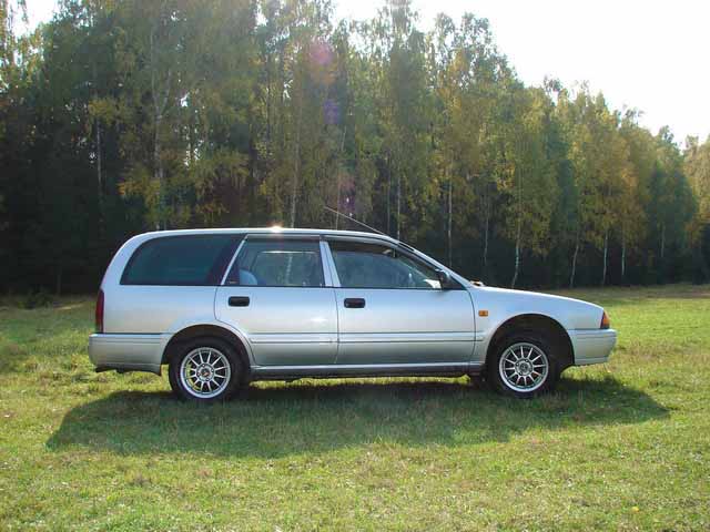 Nissan () Avenir I (W10):  