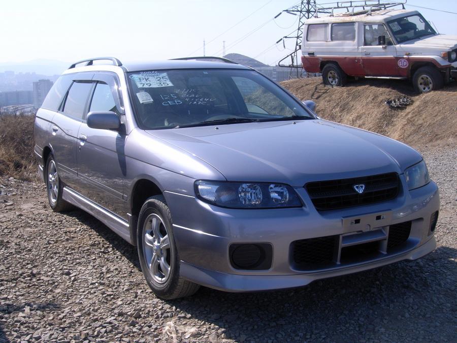 Nissan () Avenir II (W11):  