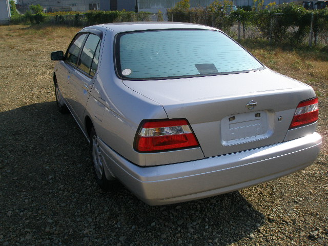 Nissan () Bluebird U14:  