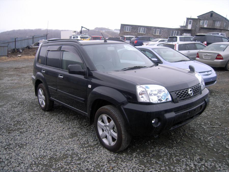 Nissan () X-Trail I (T30):  