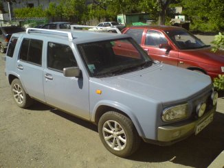 Nissan () Rasheen:  