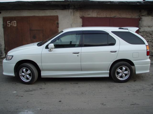 Nissan () Rnessa:  