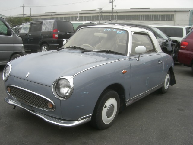 Nissan () Figaro:  