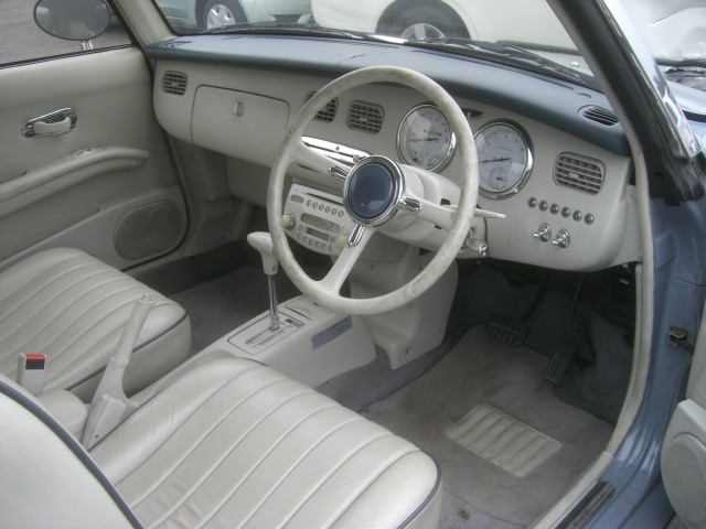 Nissan () Figaro:  