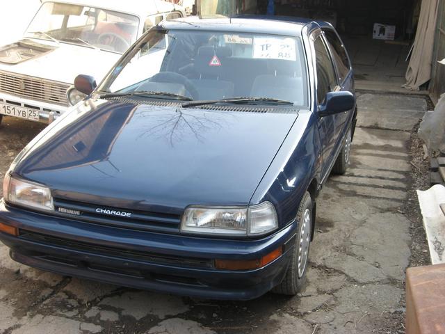 Daihatsu () Charade Social G102S:  