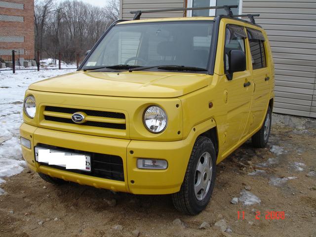Daihatsu () Naked:  