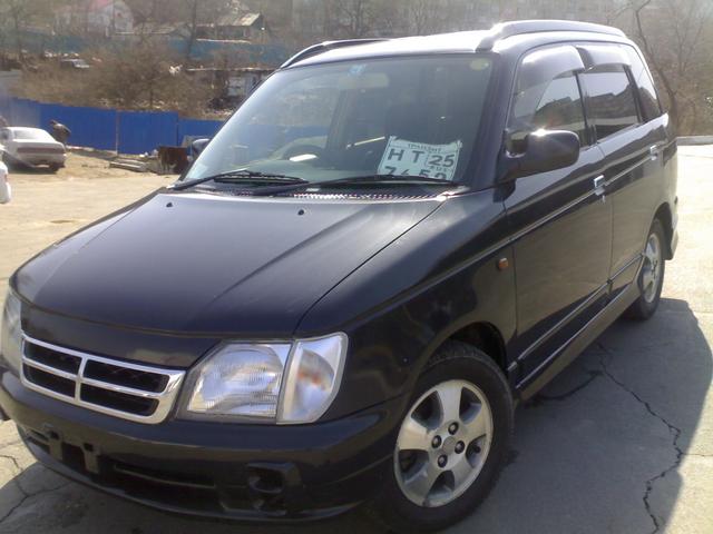 Daihatsu () Pyzar:  