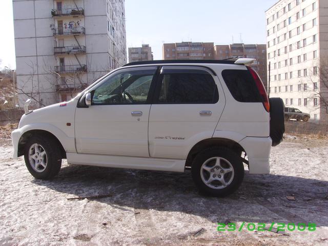 Daihatsu () Terios:  
