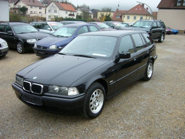 BMW () 3-Series (E36 Touring):  