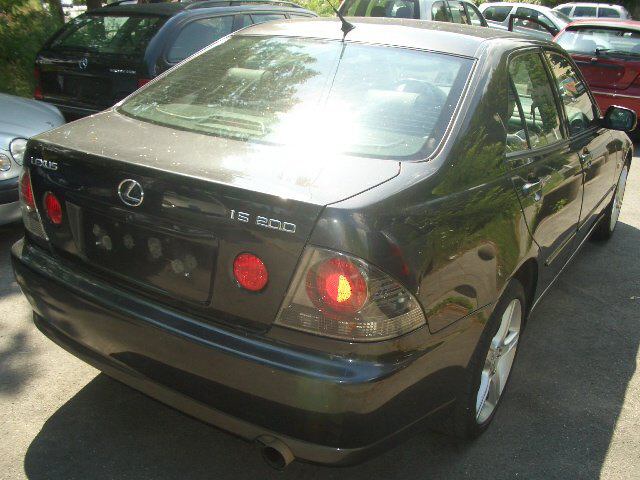 Lexus () IS I (E10):  