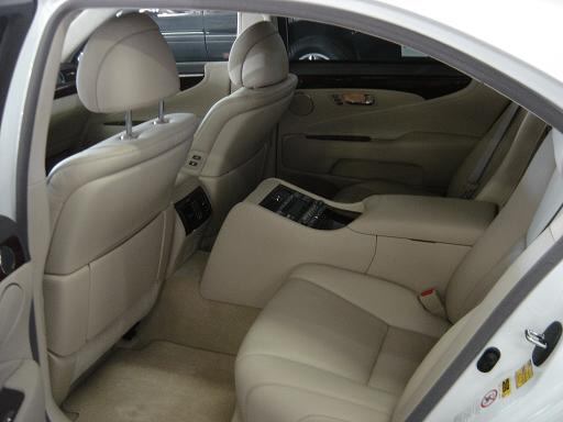 Lexus () LS IV (USF4_, UVF4_):  