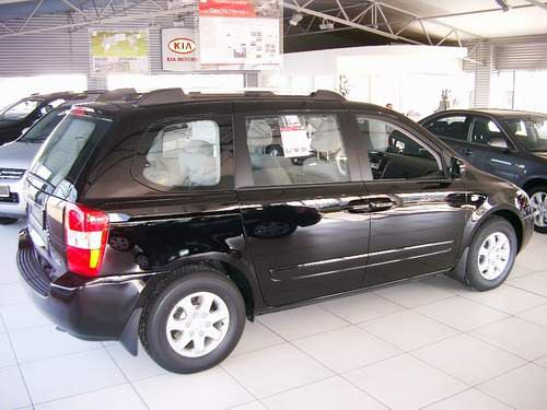 Kia () Carnival II (Sedona):  