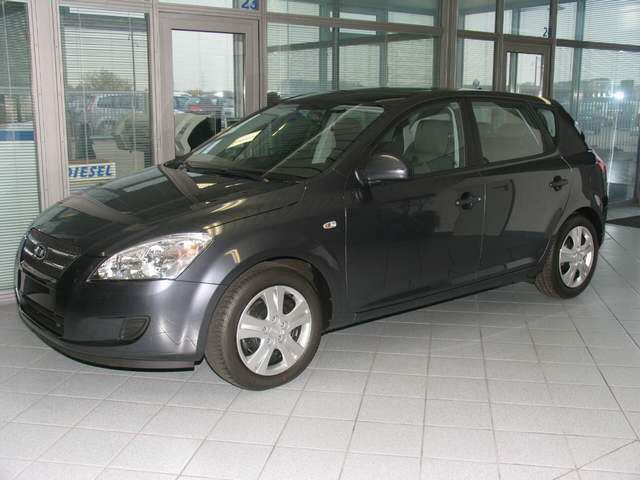 Kia () Ceed I (ED):  
