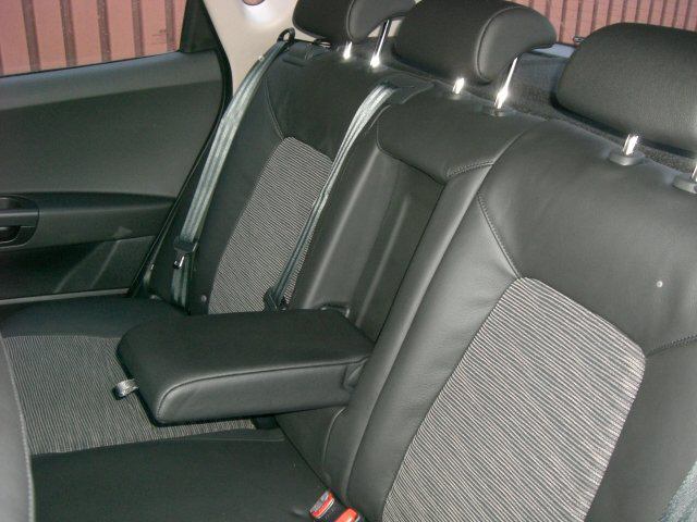 Kia () Ceed I  (ED):  