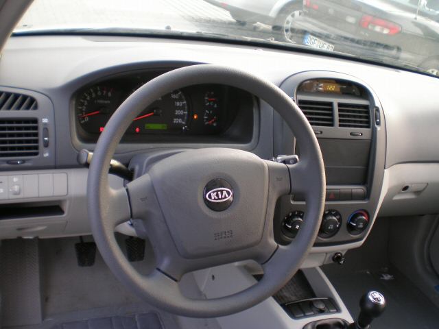 Kia () Cerato I (Spectra):  