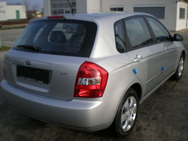 Kia () Cerato I (Spectra):  