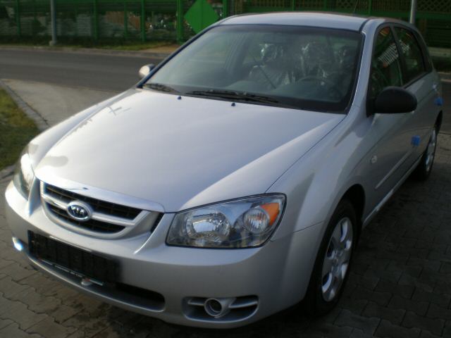 Kia () Cerato I (Spectra):  
