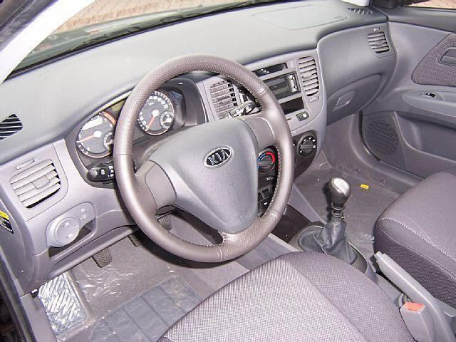 Kia () Rio II (Pride):  