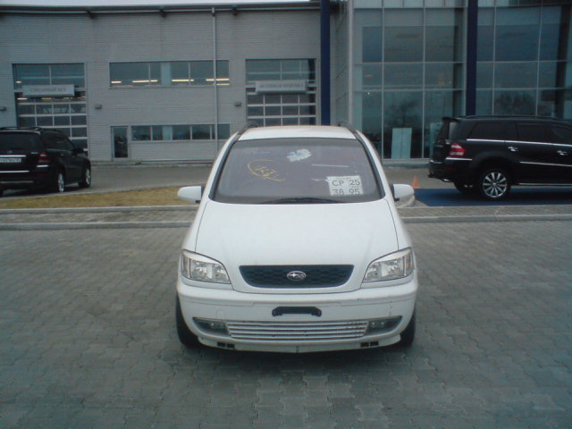 Subaru () Traviq:  