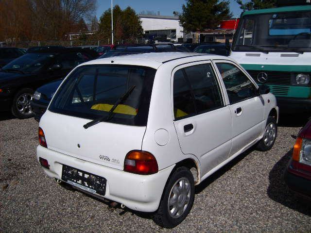 Subaru () Vivio:  